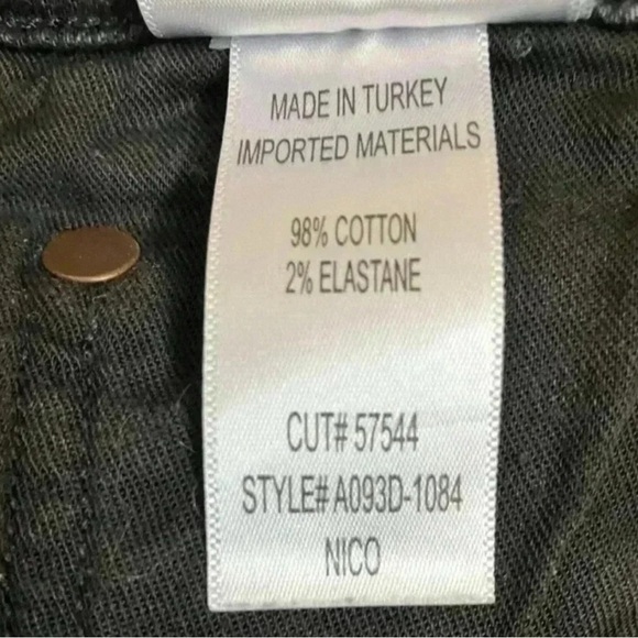 Agolde Jeans Nico Slim Fit Black Distressed High Rise
Jeans - Picture 6 of 7